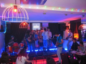 1620212_697838633580635_2073307416_n