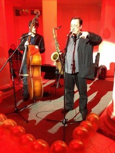 1964184_708611025836729_1073452554_n