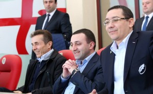 1174665_615835248507555_1808971245_n