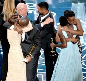 1621728_10202633372548442_1391069940_n