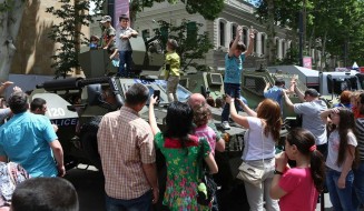 10371759_664710503577227_2029546565062160936_n