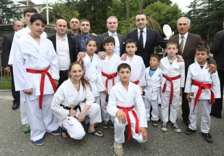 10385180_253454828194041_418442640_n