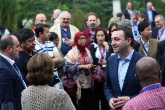 10388268_713554348690453_1535594307_n