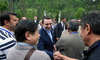 10388413_713554345357120_575606547_n