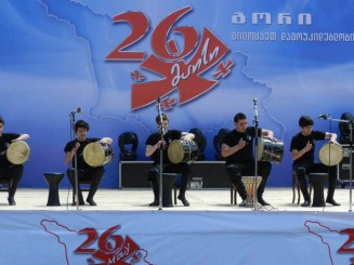 10390415_664712106910400_6351603408133379441_n