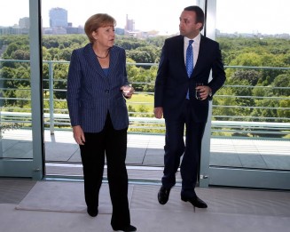 974657_258176481055209_2053309238_n