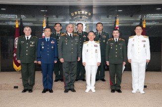 10513457_812408222125255_6914948423889638359_n