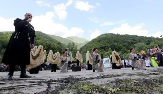 10513536_690948410996238_633420601248197125_n