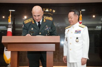 10532361_812408162125261_7356719367205590851_n