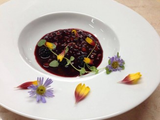 10563336_876279549067006_1403675798_n