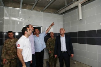 10581249_911369868891030_251983374_n