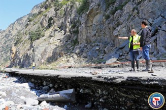 10590485_835339703165820_5733636425964401005_n