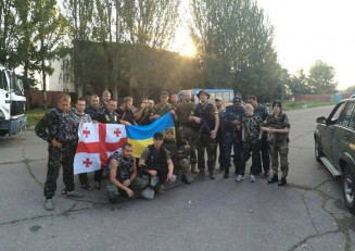 10617496_10152368240579779_744072061_n