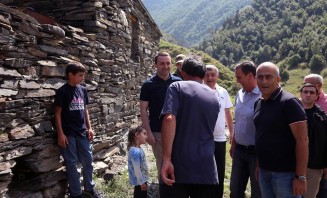 10636278_708668642557548_4762356251800040737_n