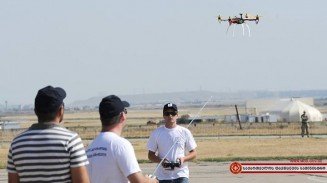 10580016_846153342075076_4362088581051914305_n - Copy