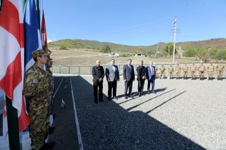 10653883_896379563724140_2375288577774465823_n