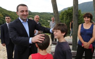 10656507_937908652903818_1800125914_n