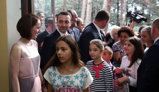 10676414_718328551591557_4966841852215162831_n