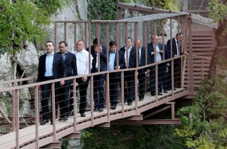 10705003_937908659570484_188631817_n