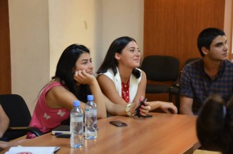 10707953_10202977739150682_2035110239_n