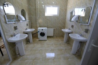 1558452_896379873724109_7273838962804756045_n