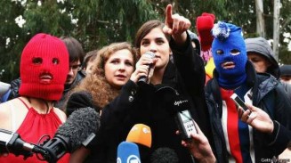 10482293_862093390502173_6057995749503766224_n