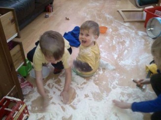 10574422_793317760765176_3739640363492537838_n