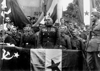 10660809_853565141350392_1444173790_n