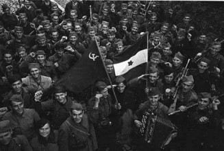 10726651_853565111350395_188456605_n