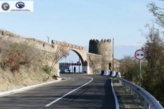 10728605_840764745946020_72496080_n