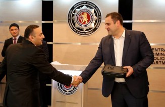 10731130_908163792545717_793903545755640114_n