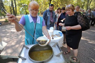 10733490_855705964469643_111445876_n