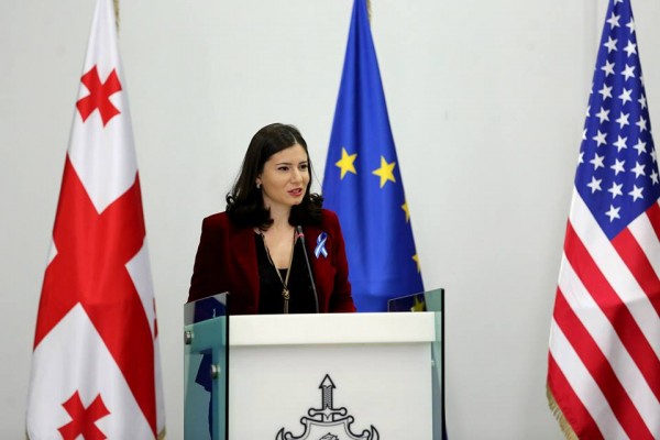 10593057_929814000380696_3939806239955528548_n