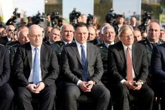 10730825_921559944539435_6278259747363832839_n