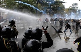 10806940_10152515129354779_103083070_n