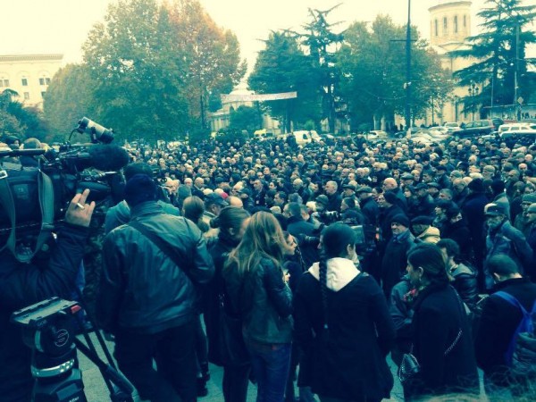 10811467_857847517571076_100217229_n