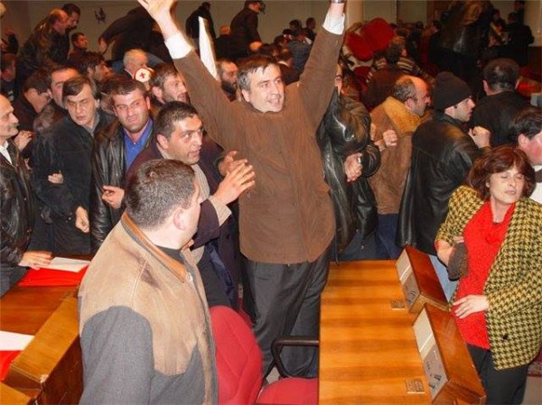 10814310_982130521814964_292232080_n