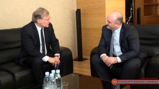 1743583_867843746581702_7857153641476298331_n