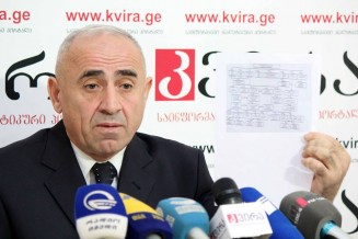 954591_870629296294390_1151623088_n