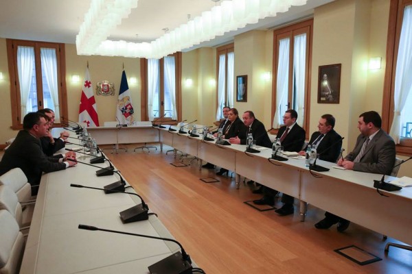 10360443_375402142628065_967671004640260317_n