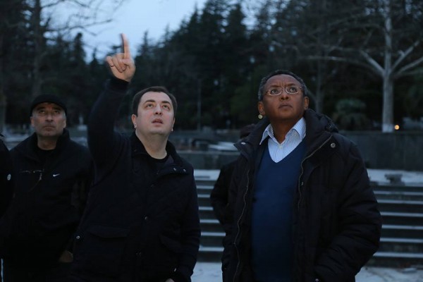 10423720_909826345717155_43495105935474863_n