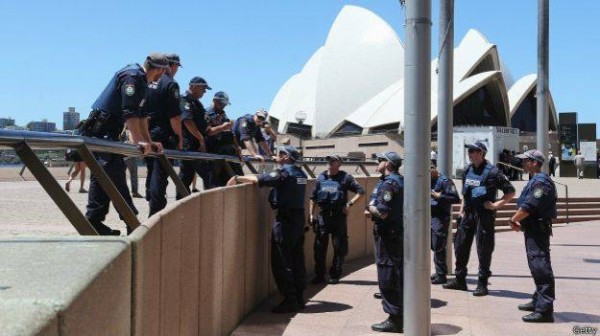 10833707_885008631539376_527153885_n