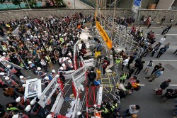 10836607_883396345033938_446620483_n