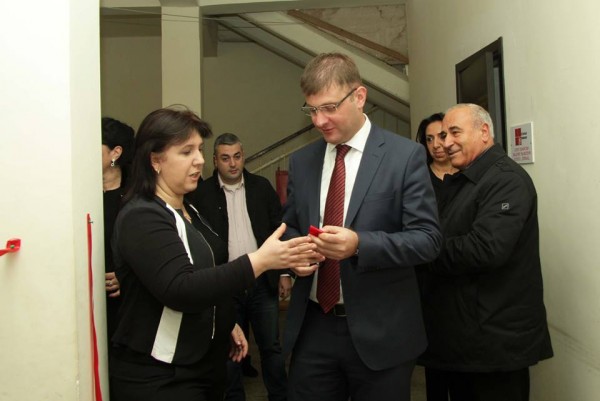 10850604_1563680557203040_498803386_n