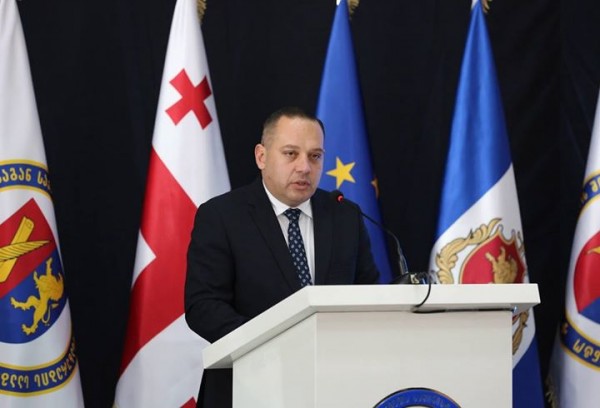 10863880_596455100456493_200504471465556670_o