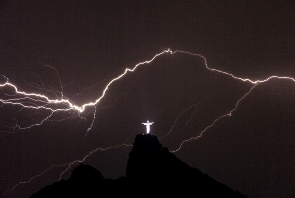 10867211_888823161157923_1258505917_n