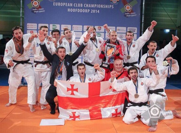 10877583_326993270840196_894278218_n