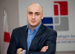 10877623_879185025437325_1097688730_n