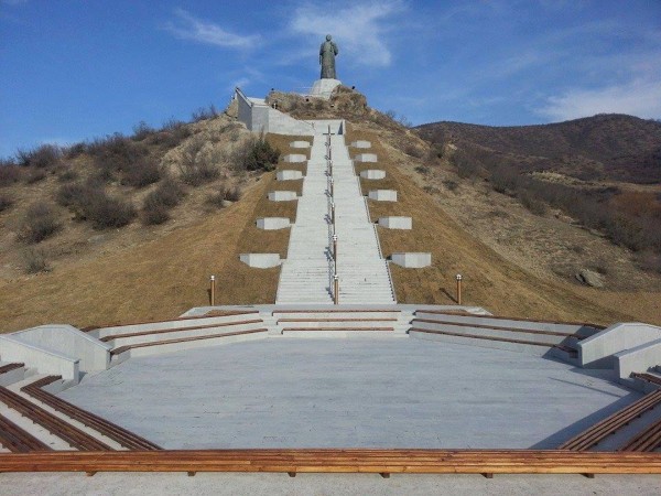 10881436_330014540538069_1068914591_n