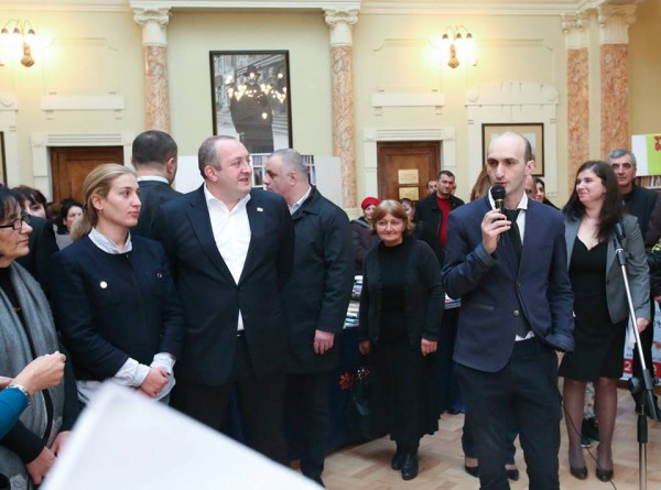 10882247_378350335666579_7445719090989975966_n